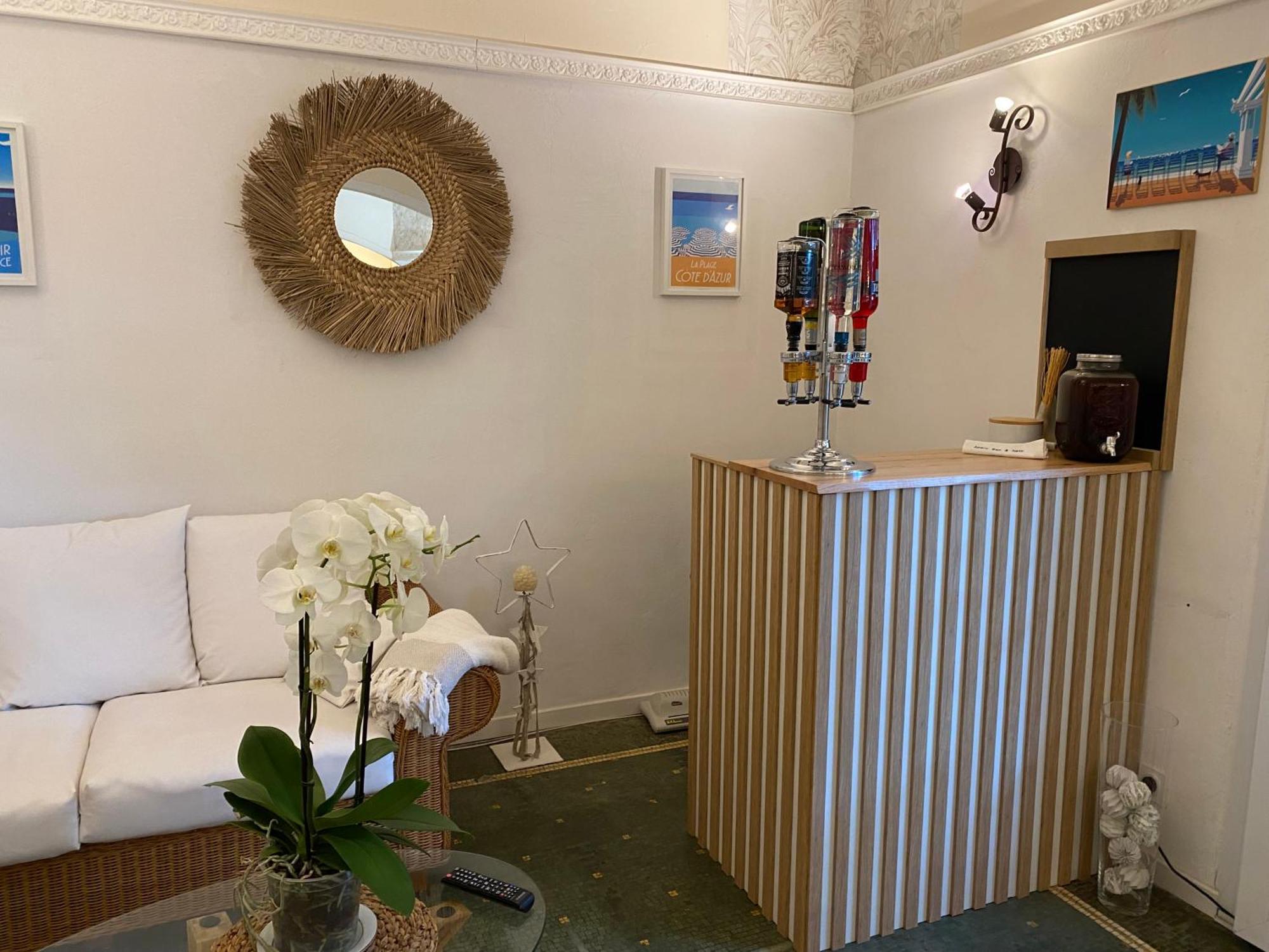 Logis Hotel Villa Victorine Nice Bagian luar foto